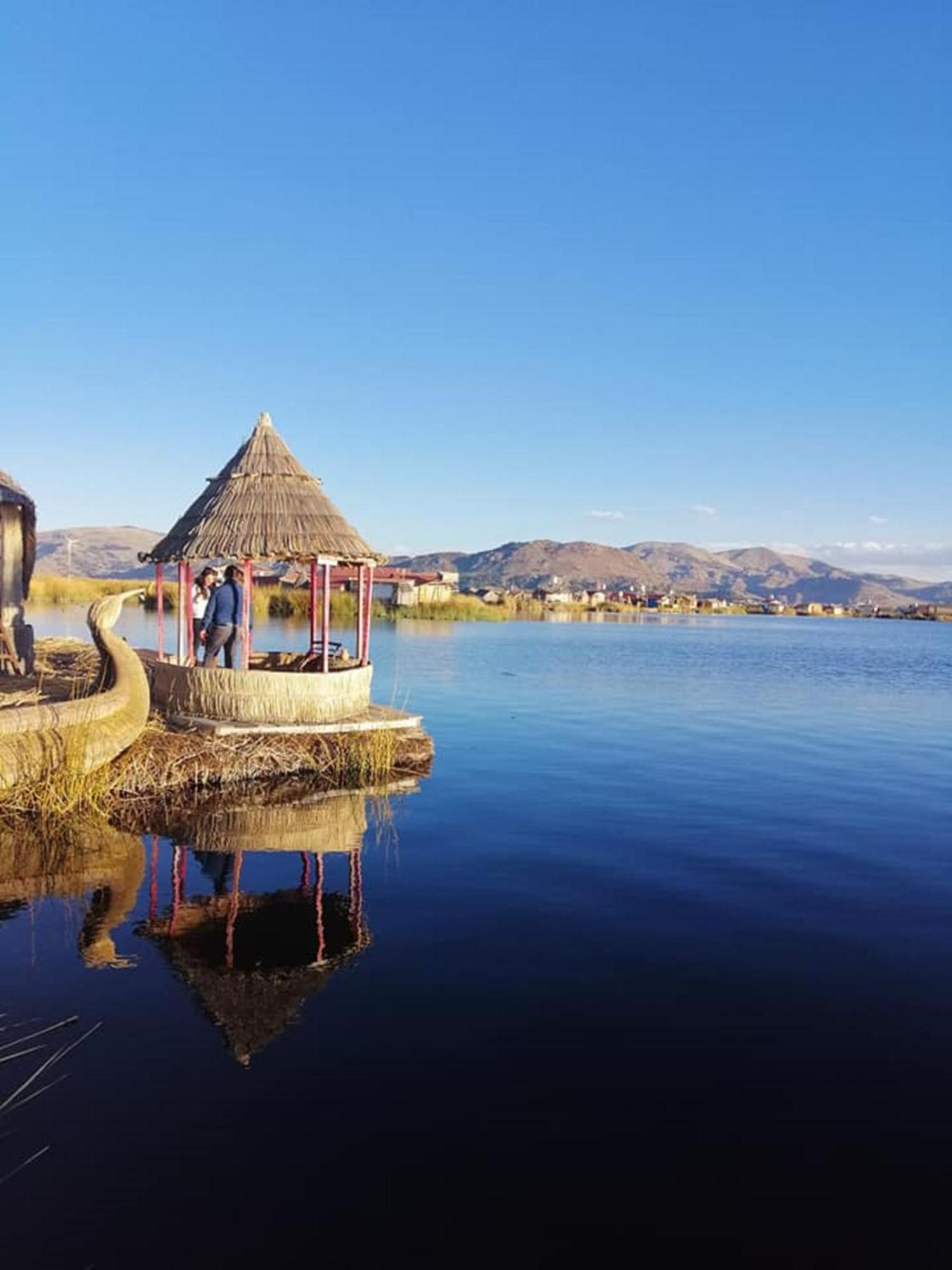 Uros Aruma-Uro On Uros Floating Islands Hotel Puno Exterior photo